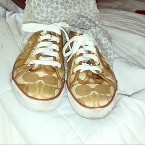 Coach Khaki Dee Optics size 9